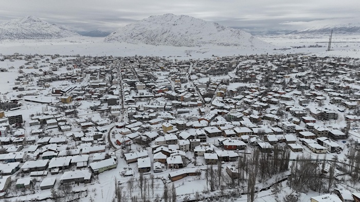 Adana'nın Tufanbeyli ilçesinde beyaz masal