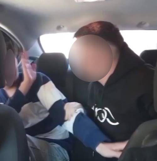 Adana’da oyun arkadaşlığı dehşete dönüştü: Liseli genci kaçırıp darbettiler