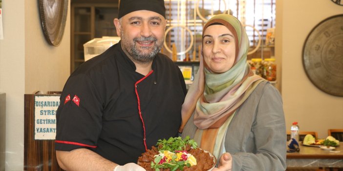 Adana'da çiğ köfte ustası çift çölyak hastaları için glütensiz tarif geliştirdi