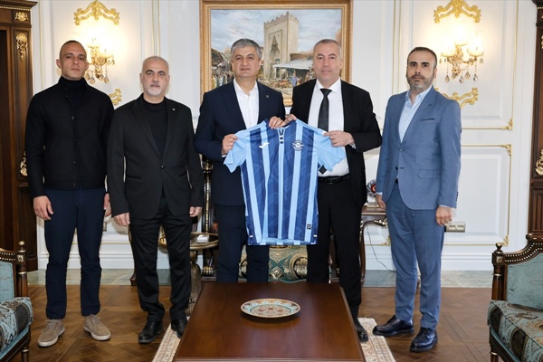 Vali Yavuz, Adana Demirspor Kulüp Başkanı Zeybek'i kabul etti