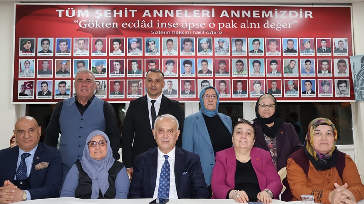 Başkan Kanlı, şehit aileleriyle bir araya geldi