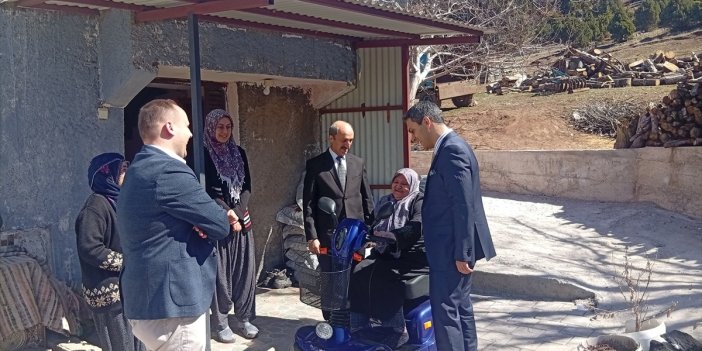 Pozantı'da bedensel engelli kadına akülü tekerlekli sandalye desteği sağlandı