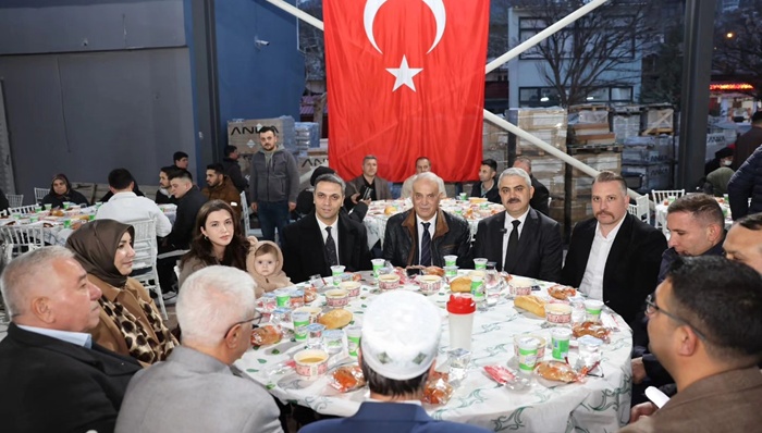 Pozantı’da 3.000 Kişilik Gönül Sofrası Kuruldu