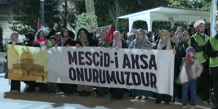İsrail'in Mescid-i Aksa'yı ibadete kapatması İstanbul'da protesto edildi