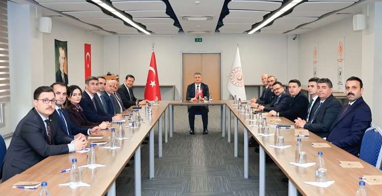 Vali Mustafa Yavuz, İlçe Kaymakamlarıyla Değerlendirme Toplantısı Gerçekleştirdi