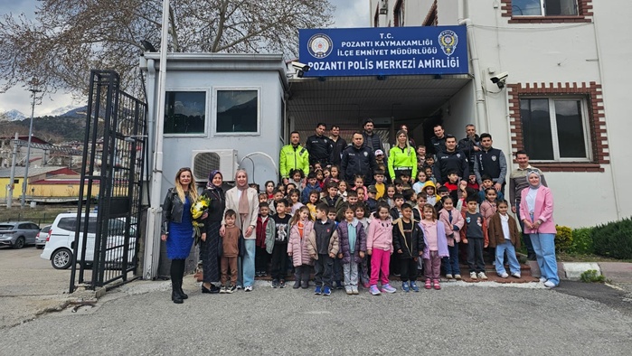 Minik öğrenciler, polisliği öğrendi