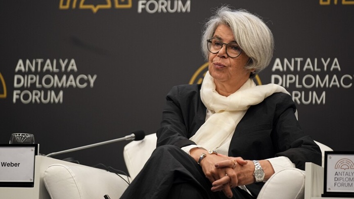 AB Afrika Boynuzu Özel Temsilcisi Weber: Hürmüz Boğazı'ndaki durumun yakıt fiyatları açısından etkisi "devasa" olacak