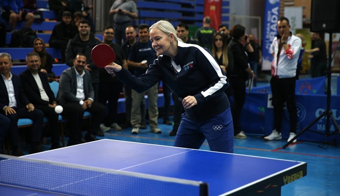 Adana'da "13. Uluslararası Veteran Masa Tenisi Turnuvası" başladı
