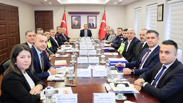 İl Trafik Yürütme Kurulu Toplantısı Vali Mustafa Yavuz’un Başkanlığında Gerçekleştirildi