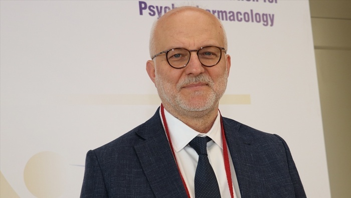 "Kaygı bozukluğuyla mücadelede ilaçtan önce yaşam tarzı değişikliği" önerisi