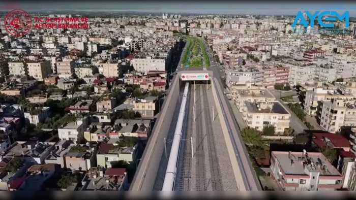Bakan Uraloğlu, Mersin-Adana-Osmaniye-Gaziantep Hızlı Tren Projesi'nde incelemelerde bulundu