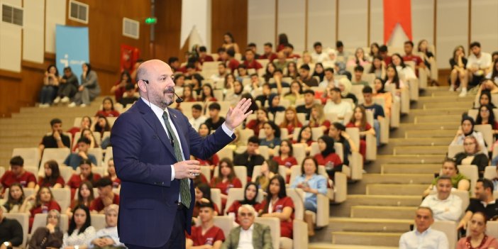 Adana'da Sağlıkta Kariyer ve İstihdam Fuarı gerçekleştirildi