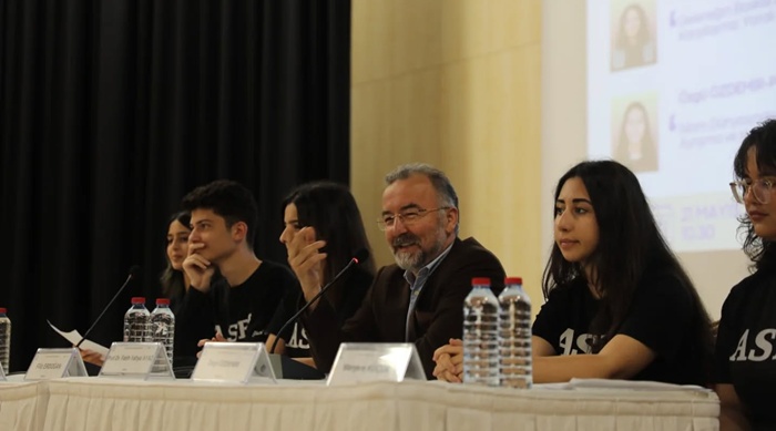 Çukurova Üniversitesinde "Avrupa ve İslam" paneli