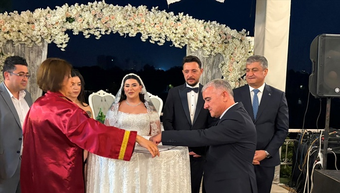 AA Adana Bölge Müdürü İbrahim Erikan, hayatını Ceren Begeç ile birleştirdi