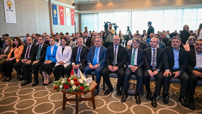 AK Parti Genel Başkan Yardımcısı Yazıcı, Adana'da