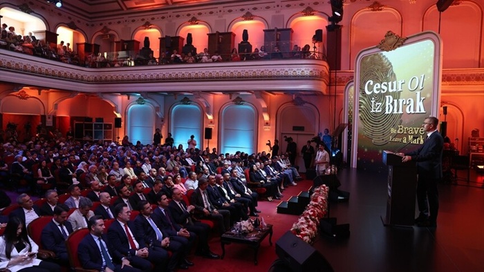 Cumhurbaşkanlığı İletişim Başkanı Duran, "TRT 17. Uluslararası Belgesel Ödülleri" törenine katıldı