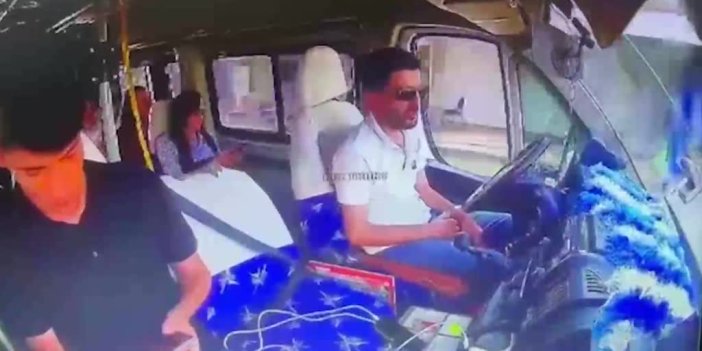 Adana'da sürücüsü uyuyan minibüsün duvara çarpması kamerada