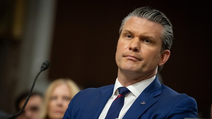 ABD Savunma Bakanı Hegseth: İran'da başlıca tesisleri bombalayacağız