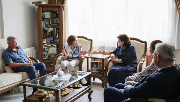 Süreyya Yavuz Hanımefendi’den Şehit Aileleriyle Sed Hizmetinden Yararlanan Ailelere Ziyaret
