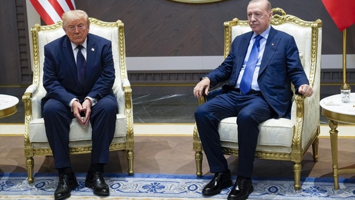 ABD Başkanı Donald Trump’ı taşıyan uçak Ankara’ya iniş yaptı