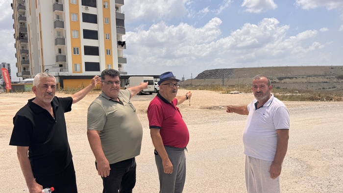 Adana'da çöp sorunu vatandaşı canından bezdirdi