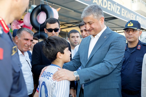 Vali Mustafa Yavuz, Doğankent Mahallesi'nde Esnafimizla Buluştu, Jandarma Personelimizi Ziyaret Etti