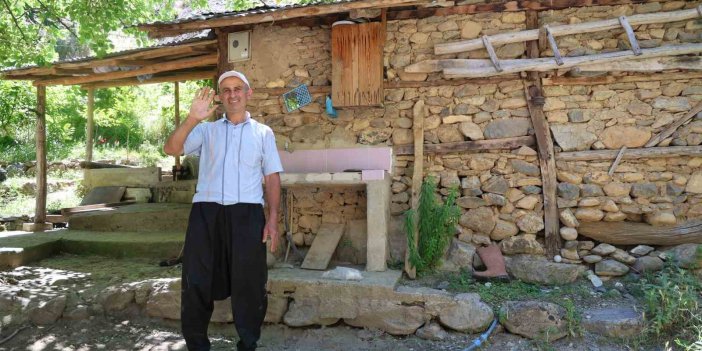 5 asırlık su değirmeni zamana meydan okuyor