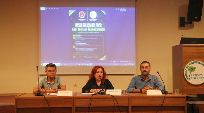 Adana'da "Basın Buluşması"nda yerel medyanın geleceği konuşuldu