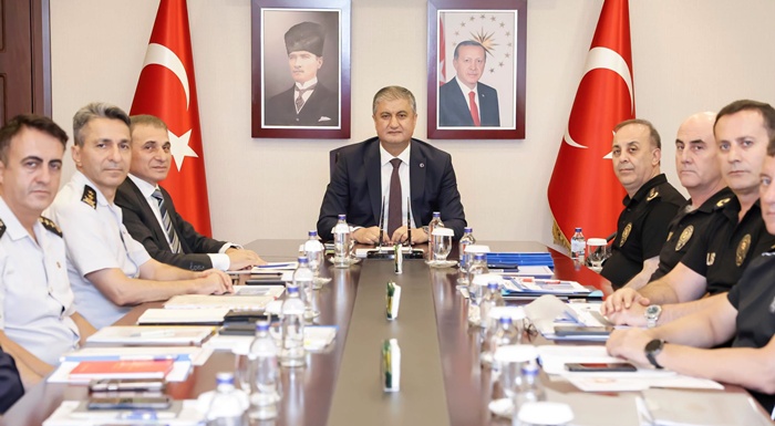 Vali Mustafa Yavuz’un Başkanliğinda Güvenlik Güçlerimizin Çalişmalari Değerlendirildi