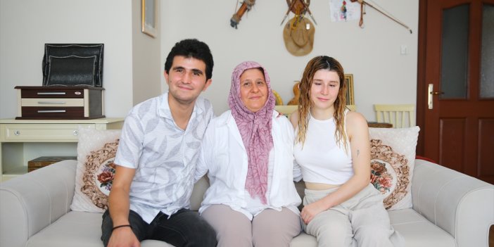 Fedakar ailenin desteği görme engelli kardeşleri üniversiteli yaptı