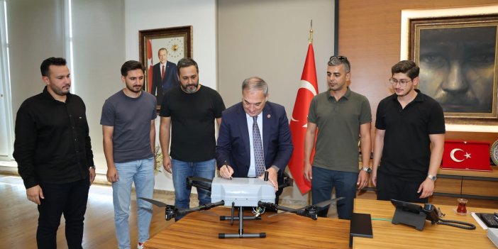 Rektör Sözen "GökHun" İsmini Verdi ve İmzaladı: ATÜ İHA Takımı Amerika Yolcusu