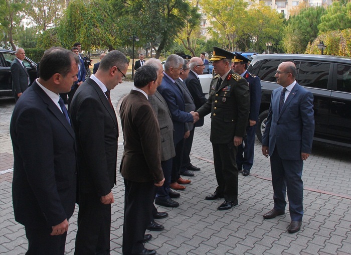 Genelkurmay Başkanı Akar, Adana'da