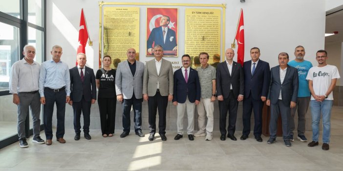 Vali Mustafa Yavuz İlk Ders Zili Öncesinde Okullarda İncelemelerde Bulundu