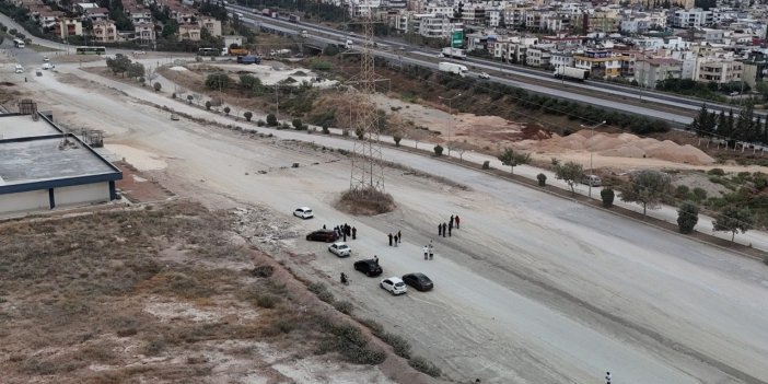 Yapımı bir türlü tamamlanmayan bulvar mahalleliyi isyan ettirdi