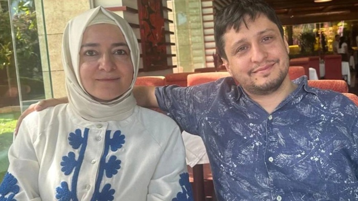 Betül Sayan Kaya ve eşi  2,2 milyar lirayı Hazine ve Maliye Bakanlığı'na iade etti...