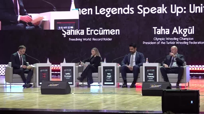 Filistin Günü kapsamında "Efsaneler Konuştuğunda: Filistin İçin Birlikte" başlıklı panel yapıldı