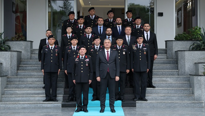 Vali Mustafa Yavuz’dan İl Jandarma Komutanlığına Ziyaret