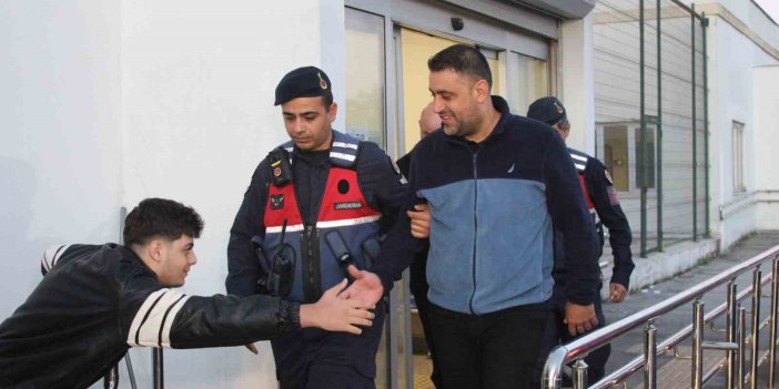 Çukurova Belediyesi soruşturmasında mevcut başkan Emrah Kozay dahil 34 şüpheli tutuklandı