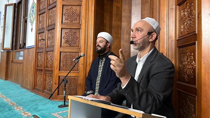 Çukurova’da Sabah Namazı Buluşmaları Bu Hafta İş severler Camide Yapıldı.