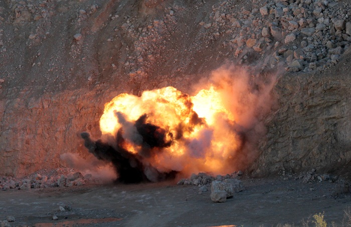 Bombalı araçta ele geçen 50 kilo bomba böyle patlatıldı 