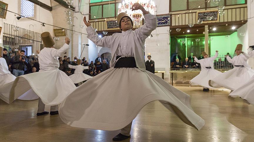 Allah'a kavuşma zikri ve mana şöleni 'sema'