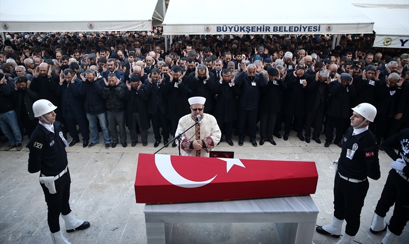 Başkan Çetin: “Teröre Teslim Olmayacağız”