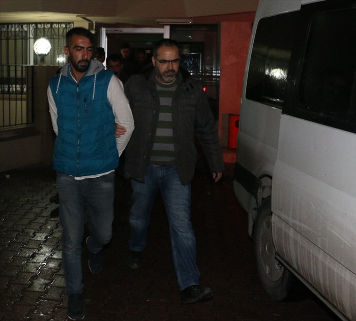 Adana'da terör örgütü propagandasına tutuklama