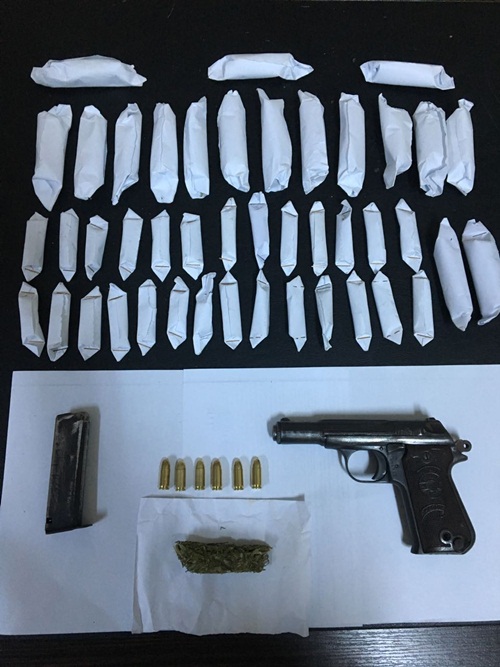 Taş kovuğundan, kavanozdan esrar çıktı 