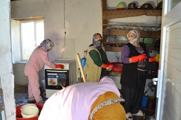 Adana Tufanbeyli'de 'yaşlı bakım timi' kuruldu 