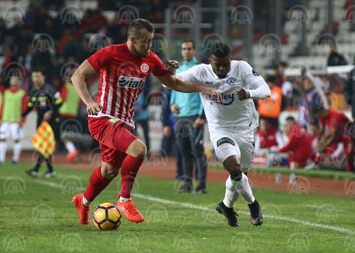 Antalyaspor evinde kazandı