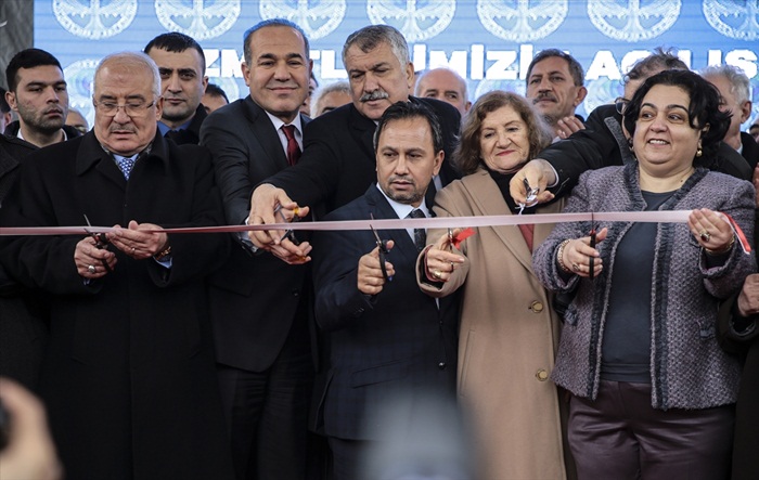 Adana'da 5 yeni alt ve üst yapı hizmeti vatandaşın kullanımına sunuldu