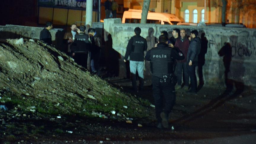 Diyarbakır'da polis noktasına saldırı