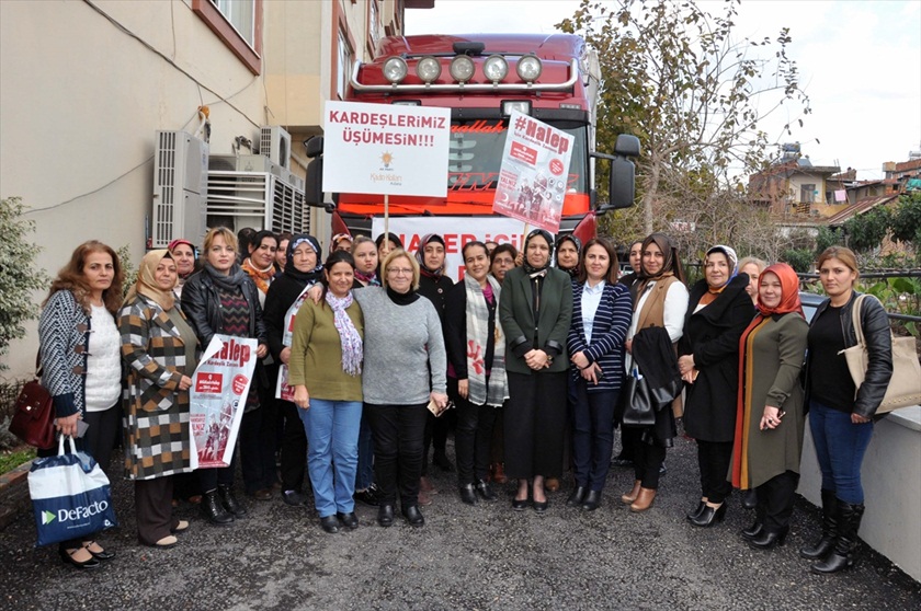 AK Parti Adana Kolları'ndan Haleplilere yardım