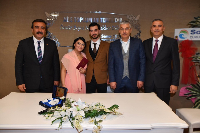 Denizhan Ve Yiğit Ailesinin Mutlu Günü 